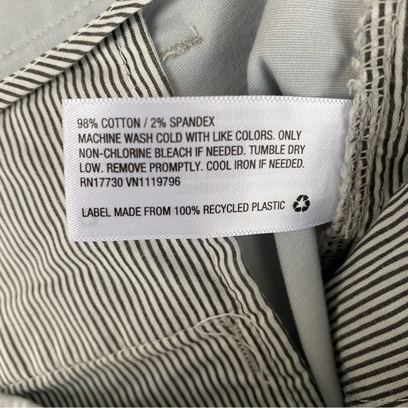 Men's 10” Slim Fit Linden Shorts - Goodfellow & Co™ Light Gray Size 42 - Picture 4 of 6